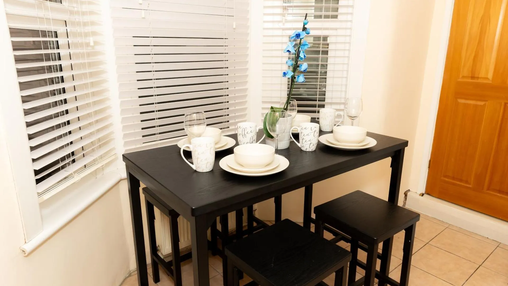 Cosy Turkey Oak Flat In Hackney Apartment London 0*,