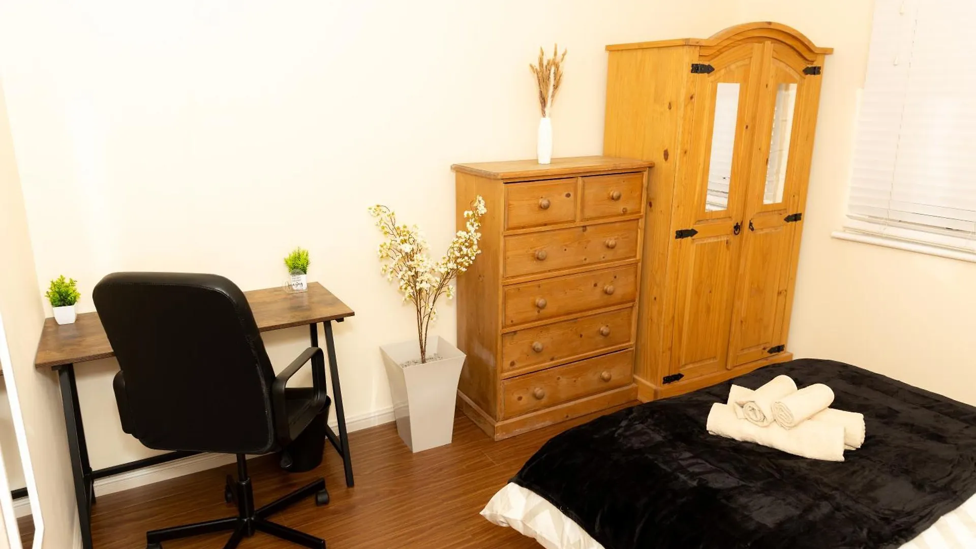 Cosy Turkey Oak Flat In Hackney Apartment London United Kingdom