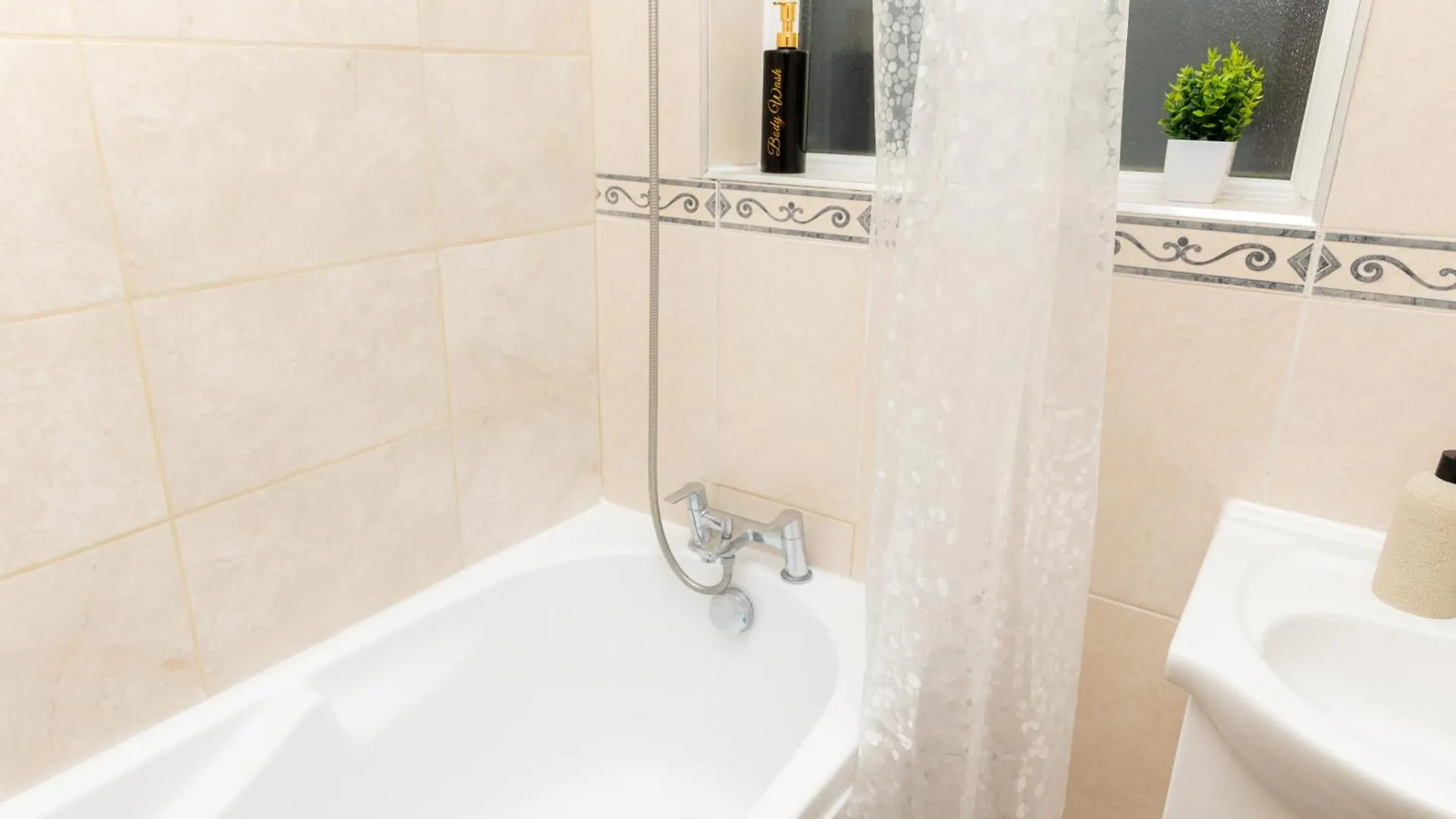 Cosy Turkey Oak Flat In Hackney Apartment London